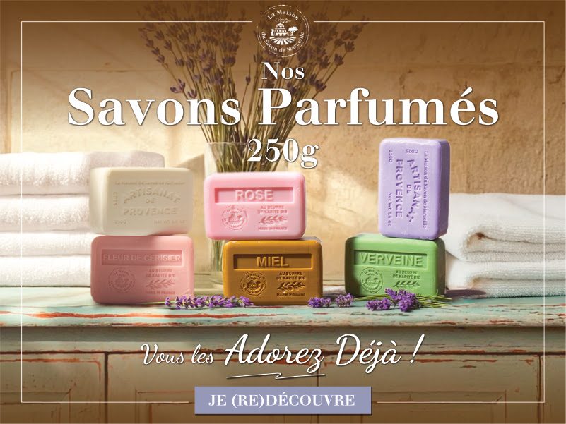 Newsletter-Header: Nos Savons Parfumés 250g, farbige Seifen auf Kommode
